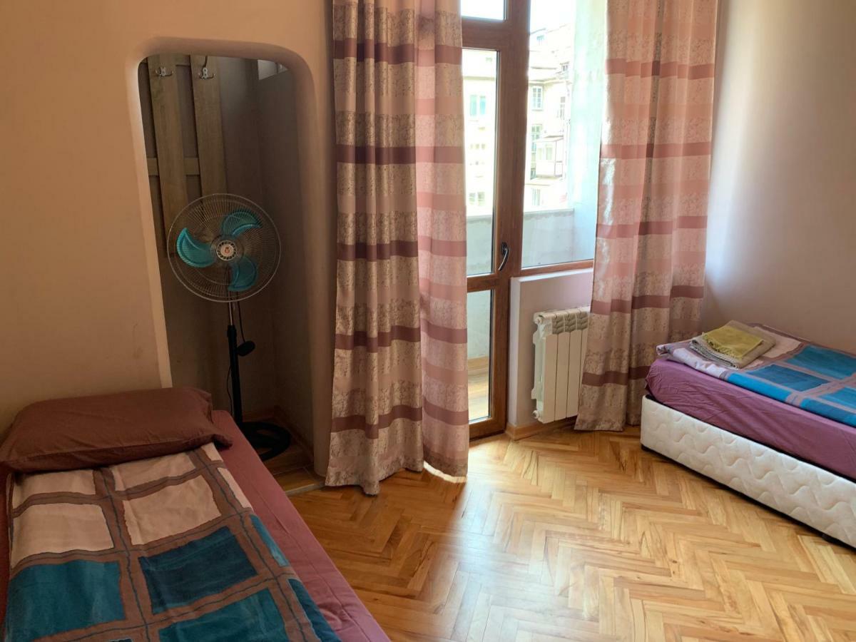 Stambolijski 26 Apartment Sofia Luaran gambar